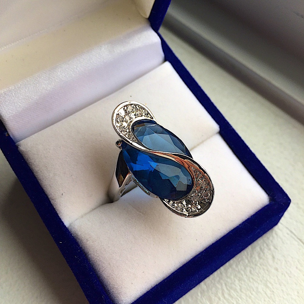 Cool Blue Wavriel Metal Ring Size 7